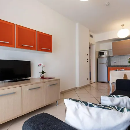 Seaside Escape For Perfect Vacations In Apartman *