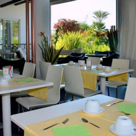 Seaside Escape For Perfect Vacations In Apartman *